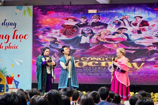 Mang đến trải nghiệm nghệ thuật mới mẻ cho học sinh THCS Chương Dương