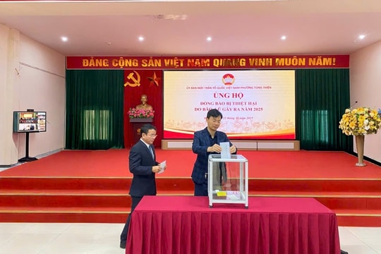 Nhiều xã, phường của Thành phố Hà Nội phát động ủng hộ đồng bào khắc phục hậu quả mưa lũ