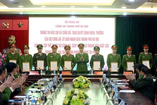 Hà Nội tặng Bằng khen cho các cá nhân đã có thành tích trong công tác đấu tranh phòng, chống tội phạm