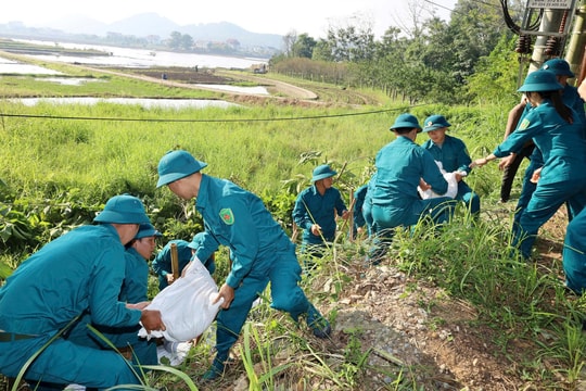 Phường Tùng Thiện diễn tập phòng chống thiên tai, củng cố năng lực quản lý rủi ro thiên tai dựa vào cộng đồng