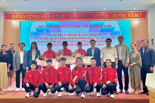 Thành phố Hà Nội khen thưởng HLV, VĐV xuất sắc tại giải Bi sắt vô địch thế giới năm 2025
