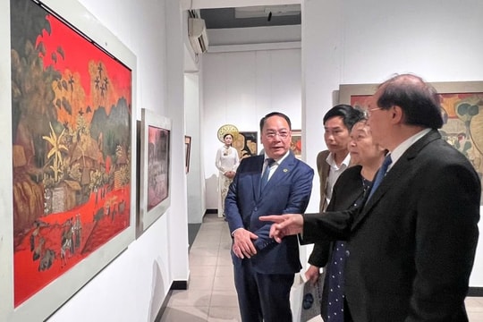 Triển lãm nghệ thuật sơn mài chào mừng Đại hội Đảng toàn quốc lần thứ XIV