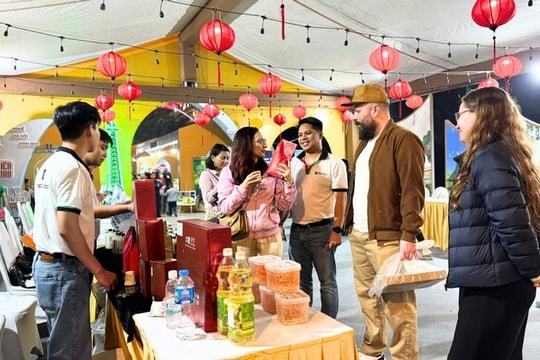 Khai mạc Liên hoan Ẩm thực và Du lịch làng nghề, phố nghề Hà Nội 2025