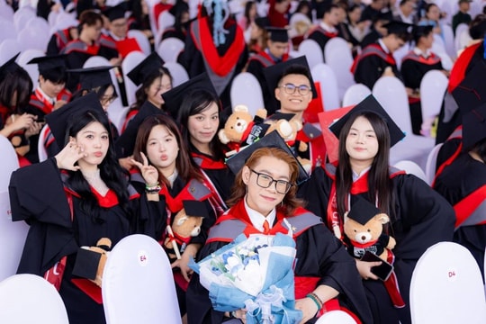 BUV vinh danh thế hệ hơn 600 tân khoa đạt ba cấp độ chuẩn chất lượng