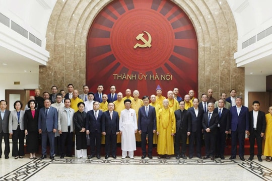 Thường trực Thành ủy Hà Nội gặp mặt đại diện các tổ chức tôn giáo trên địa bàn Thủ đô