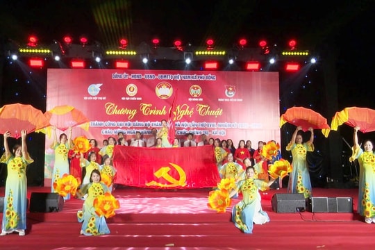 Xã Phù Đổng đẩy mạnh, đa dạng hình thức tuyên truyền chào mừng Đại hội XIV của Đảng