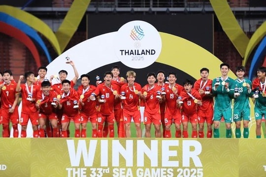 Lội ngược dòng thắng 3-2 trước Thái Lan, U22 Việt Nam vô địch SEA Games 33