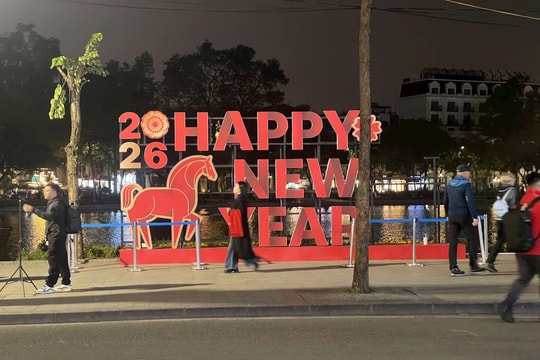 Bổ sung hơn 2.513 tỷ đồng cho địa phương để tặng quà dịp Tết và chào mừng Đại hội Đảng XIV