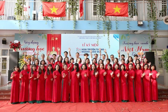 Trường THCS Chương Dương - Hạnh phúc được gieo mầm từ mỗi ngày đến lớp