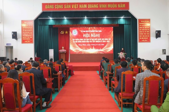 Phường Tùng Thiện tập huấn nghiệp vụ công tác bầu cử Quốc hội khóa XVI và HĐND các cấp