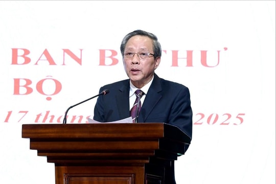 Xây dựng đội ngũ cán bộ đáp ứng yêu cầu lãnh đạo phát triển đất nước trong giai đoạn mới