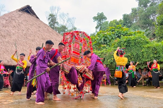 “Sắc xuân trên mọi miền Tổ quốc” năm 2026 chuẩn bị diễn ra tại Làng Văn hóa - Du lịch các dân tộc Việt Nam