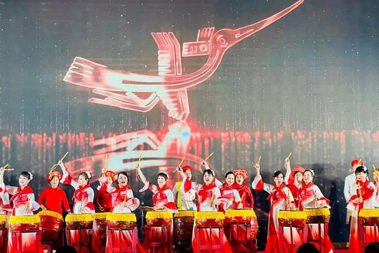 Chương trình nghệ thuật “Hào khí Diên Hồng trong kỷ nguyên mới” chào mừng thành công Đại hội XIV của Đảng