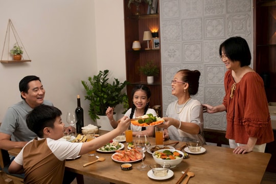 “Lịch Tết Hôm Nay”: Không khí Tết sớm lan tỏa trong từng câu chuyện đời thường