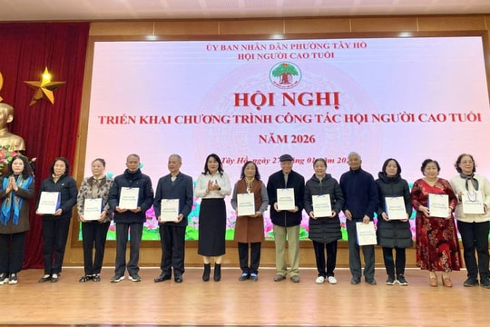 Hội NCT phường Tây Hồ đẩy mạnh công tác tuyên truyền, chăm lo đời sống người cao tuổi