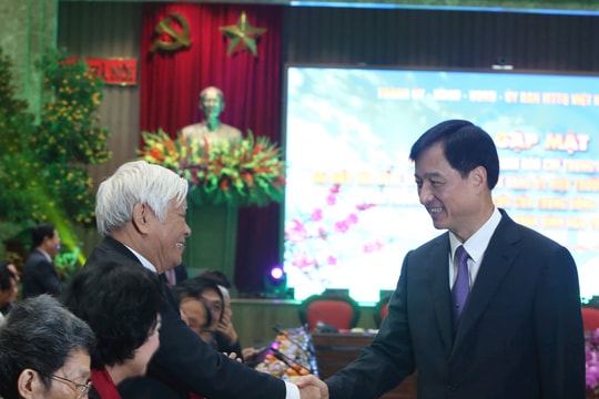 Trí thức, văn nghệ sỹ luôn tâm huyết, đồng hành với sự phát triển của Thủ đô Hà Nội