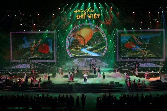 Ấn tượng chương trình chính luận nghệ thuật “Đường Xuân đất Việt 2026 - Hội tụ”