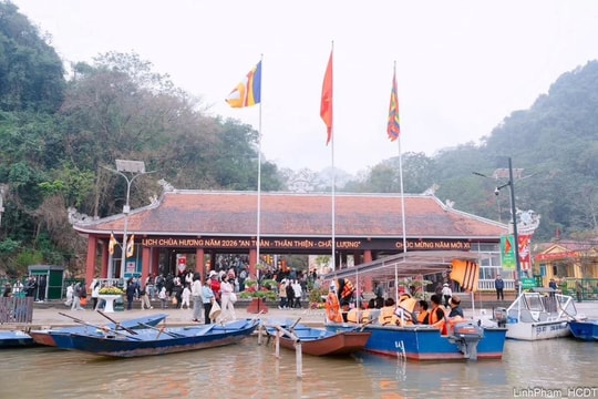 Lễ hội chùa Hương 2026: Hoàn tiền cho khách mua vé tham quan từ ngày 20 - 22/2