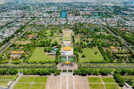 Tháo gỡ “điểm nghẽn”, xây dựng và phát triển TP Huế trở thành đô thị di sản