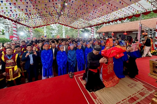 Khai mạc Lễ hội truyền thống cụm Di tích Quốc gia đền Măng Sơn tri ân Tản Viên Sơn Thánh