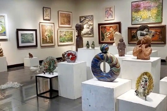 Cơ hội thưởng lãm tác phẩm của 120 nữ nghệ sĩ tạo hình Việt Nam