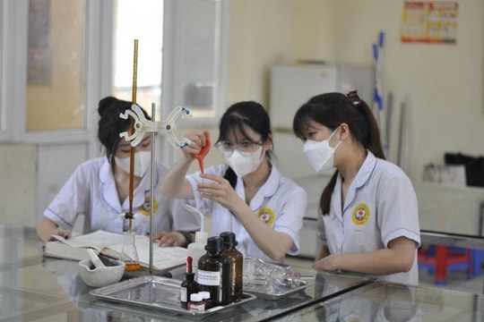 Bài 3: Khát vọng vươn cao từ lịch sử truyền thống