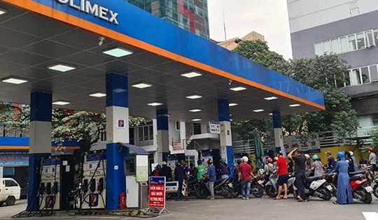 Hà Nội chỉ đạo đảm bảo nguồn cung ứng xăng dầu, xử lý hành vi găm hàng, tạo khan hiếm