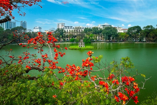 Bộ Chính trị ban hành Nghị quyết về xây dựng và phát triển Thủ đô Hà Nội trong kỷ nguyên mới