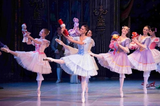 Trình diễn hai tác phẩm ballet kinh điển của xứ sở bạch dương tại Hà Nội