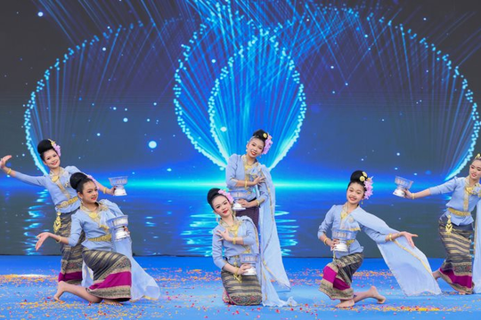 Trải nghiệm văn hóa Thái Lan tại Hoàng thành Thăng Long