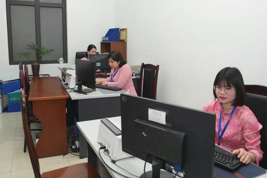 Hà Nội: 12 thủ tục hành chính được chuyển sang tiếp nhận trực tuyến hoàn toàn từ 1/4/2026