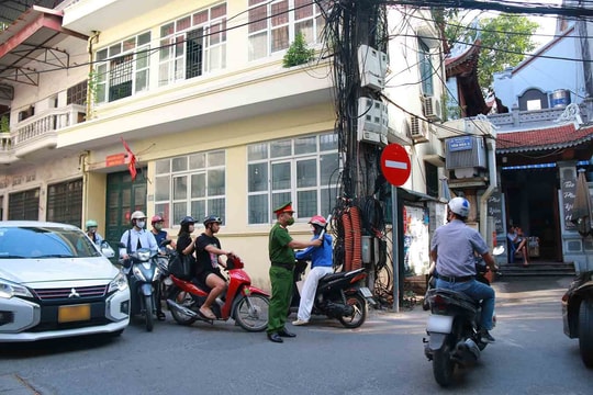 Phường Yên Hòa tăng cường tuyên truyền bảo đảm trật tự, an toàn giao thông