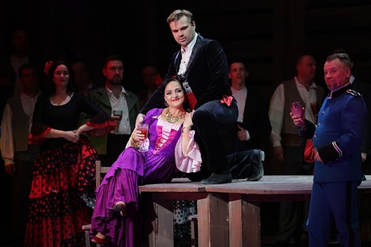 Gần 100 nghệ sĩ Belarus mang opera và ballet biểu diễn tại Nhà hát Hồ Gươm