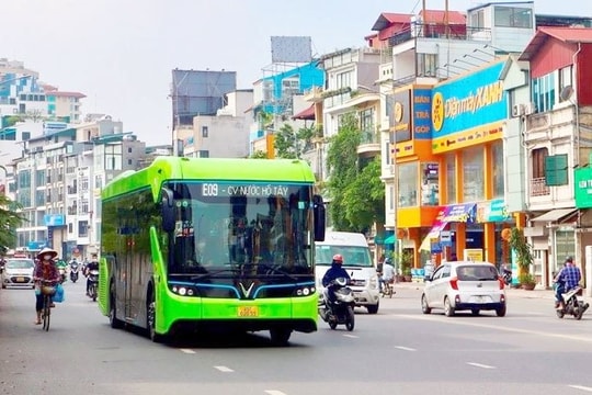 Hà Nội miễn tiền vé sử dụng các phương tiện vận tải hành khách công cộng có trợ giá trong dịp 30/4, 1/5