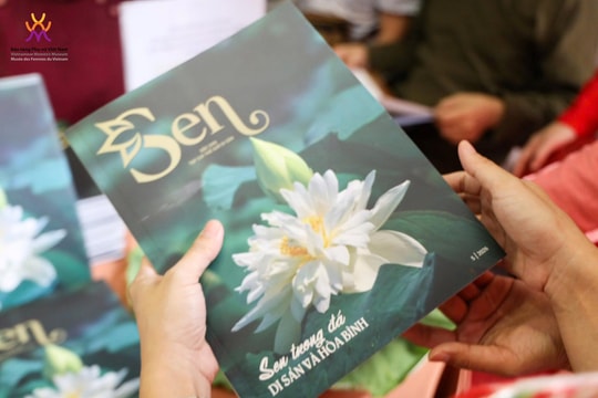 ”Sen đầu mùa”: Mở hành trình di sản và hòa bình