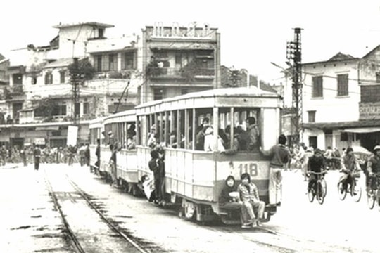 Chiếc vé nhỏ - Câu chuyện tàu điện Hà Nội xưa