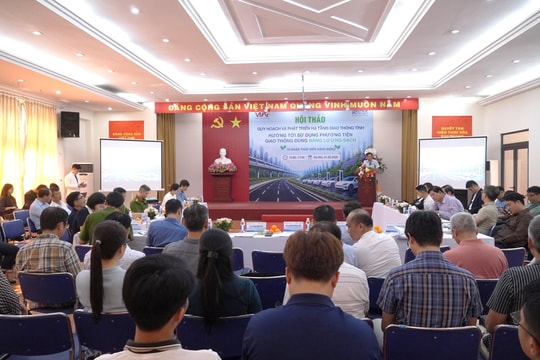 Phát triển hạ tầng giao thông tĩnh hướng tới giao thông xanh, bền vững