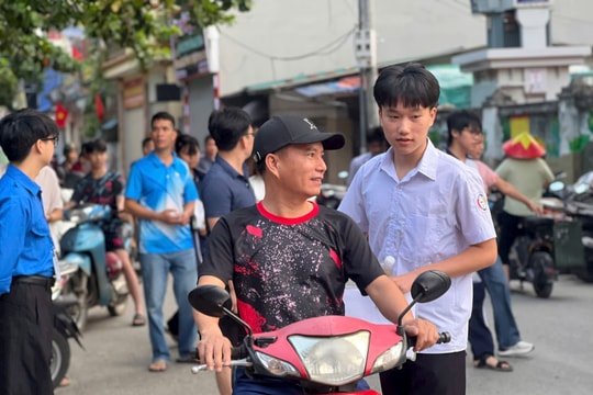 Hà Nội: Các thí sinh bước vào môn thi cuối của kỳ thi lớp 10 THPT năm2026