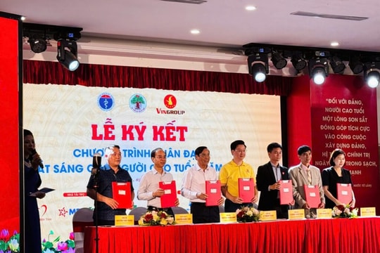 Bệnh viện Mắt Hà Nội tham gia lễ ký kết triển khai chương trình nhân đạo “mắt sáng cho người cao tuổi” năm 2026 tại Hà Tĩnh
