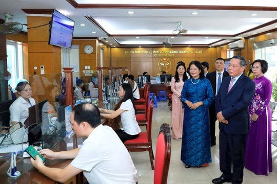 Hình thành phương thức quản trị trực tiếp từ thành phố đến xã, phường