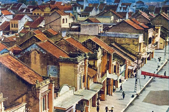 Nhớ đình xưa nơi phố cũ