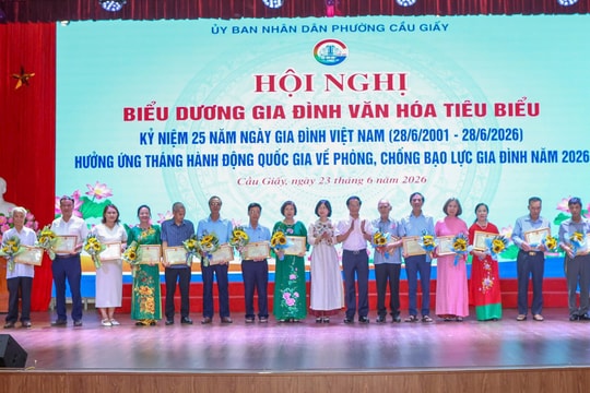 Hành trình lan tỏa “mái ấm yêu thương” tại phường Cầu Giấy: tôn vinh 56 tấm gương gia đình văn hóa tiêu biểu