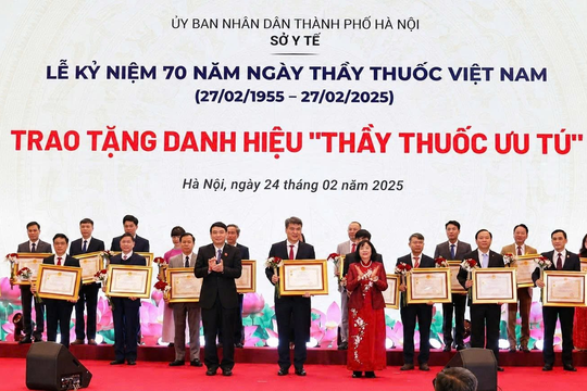 Thầy thuốc Ưu tú.TS.BS Nguyễn Khuyến: Người viết tiếp lời dạy “Lương y phải như từ mẫu” bằng tinh thần đổi mới