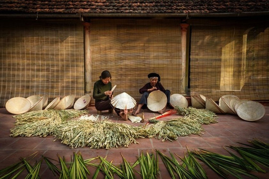 Khơi thông nguồn lực văn hóa: Hà Nội đưa di sản làng nghề vào dòng chảy đương đại