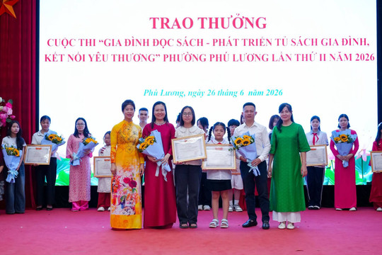 Phường Phú Lương: Ra mắt mô hình “gia đình số” lan tỏa văn hóa đọc trong mỗi gia đình