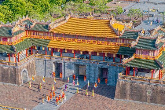 Bảo tồn và phát huy giá trị di sản văn hóa: Kinh nghiệm quốc tế và thực tiễn Việt Nam