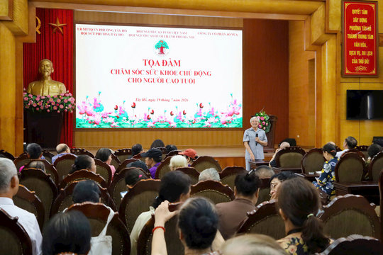Hà Nội chú trọng quan tâm chăm sóc sức khoẻ người cao tuổi