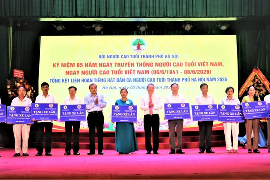 Hà Nội quy định về dịch vụ chăm sóc người cao tuổi và khuyến khích sử dụng người lao động cao tuổi