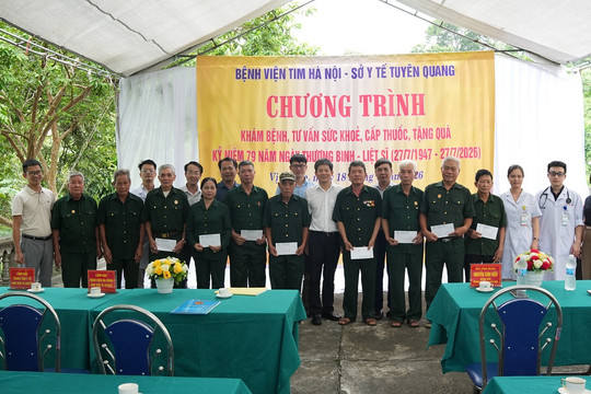 Bệnh viện Tim Hà Nội: Dâng hương tưởng niệm các Anh hùng liệt sĩ tại Nghĩa trang Liệt sĩ Quốc gia Vị Xuyên
