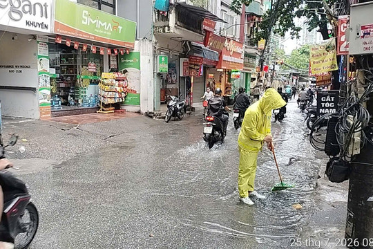 Hà Nội khắc phục nhanh các điểm ngập sau trận mưa lớn